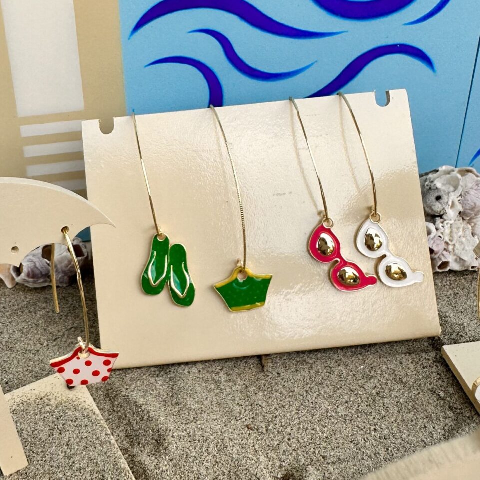 Selezione di mono orecchini a tema mare tutti in argento 925 galvanica oro e smalti colorati